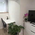Urban Palace Bezplatne Miejsce Postojowe * Wroclaw