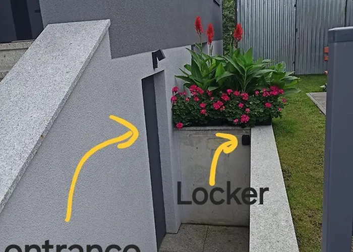 Urban Palace Bezplatne Miejsce Postojowe *